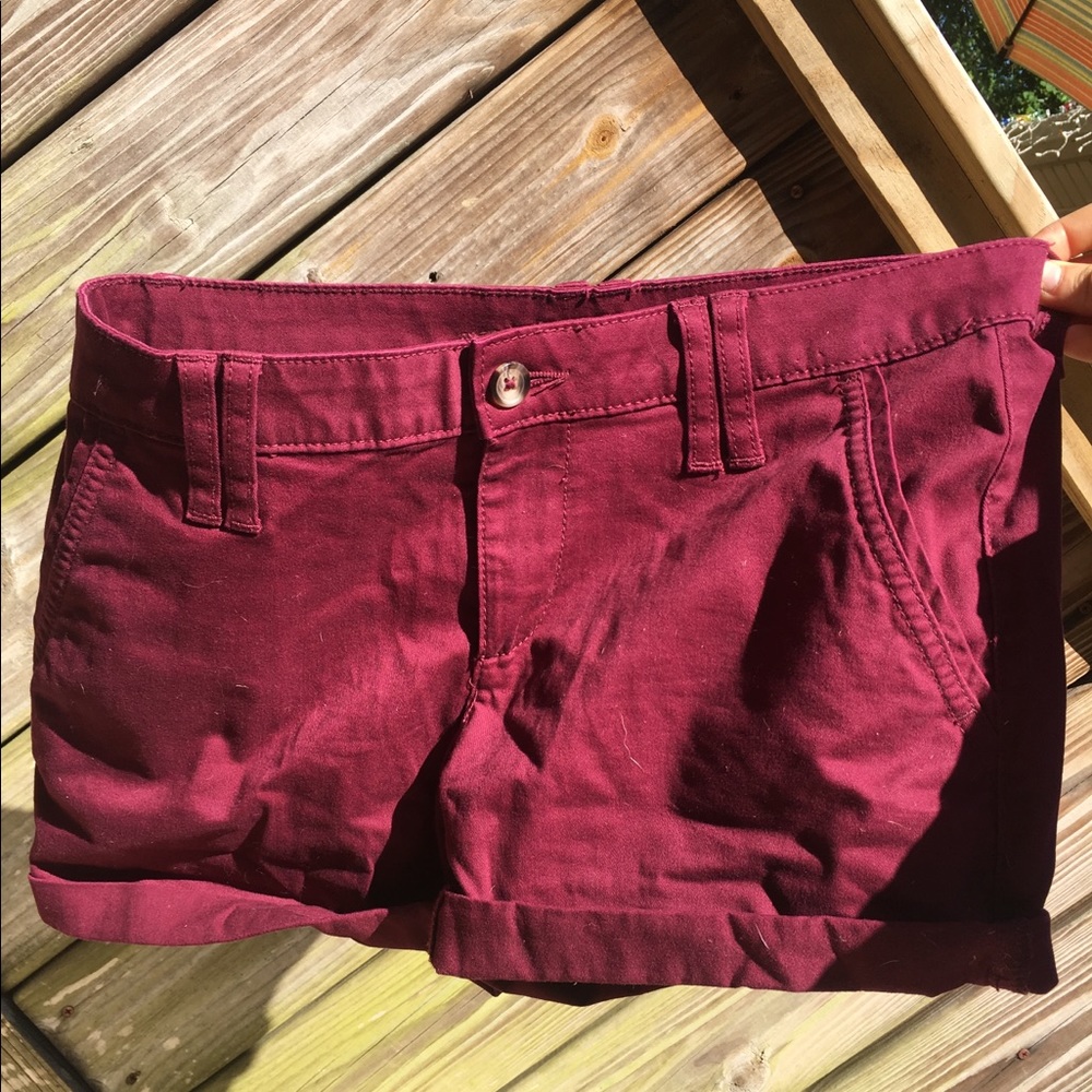 Super soft low rise midi shorts!